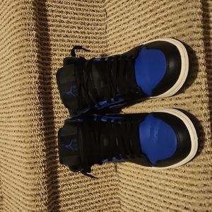 Nike  Air Jordan 1 mid Dark Marina great condition